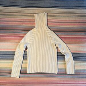 Banana Republic Cream Ribbed Turtleneck Sweater
